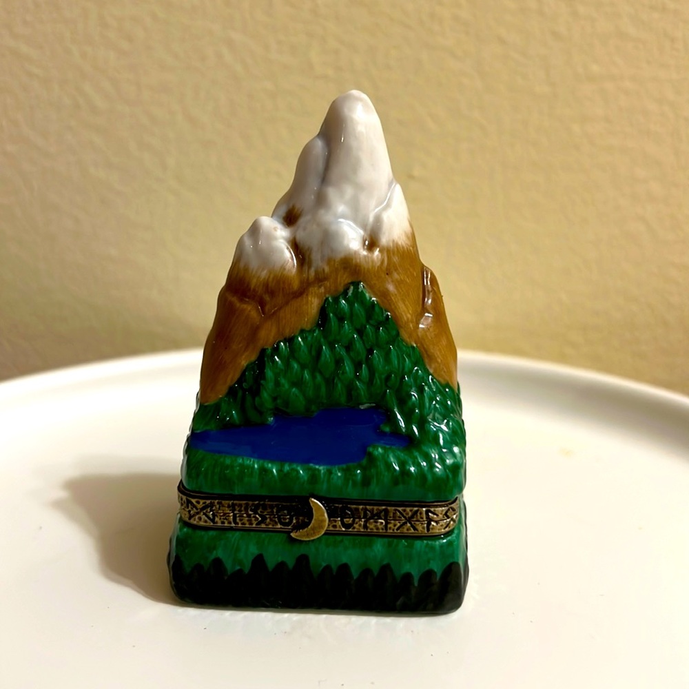 Willow Moon Journey trinket box by Willow Moon